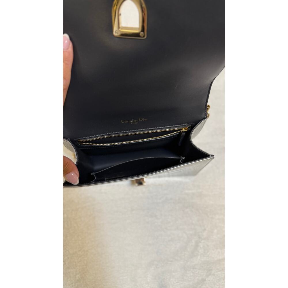 Dior Diorama Flap Bag Cannage Embossed Medium shoulder bag - Picture 7 of 14